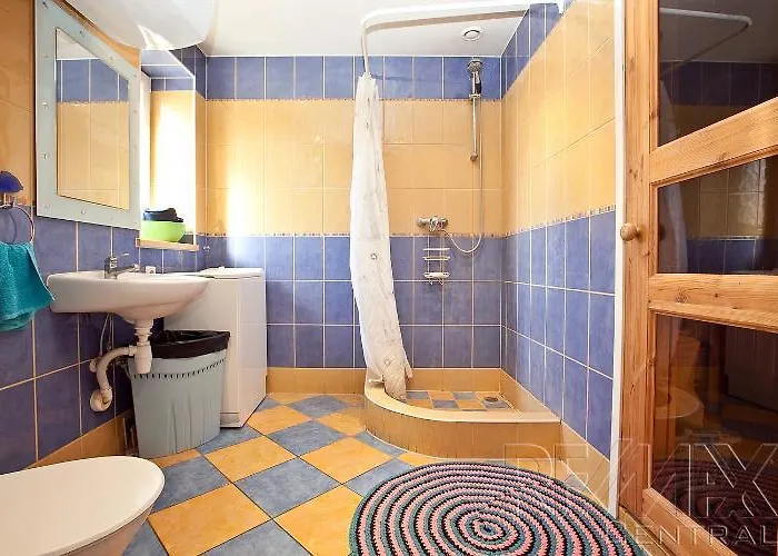 Auli Area Holiday home *